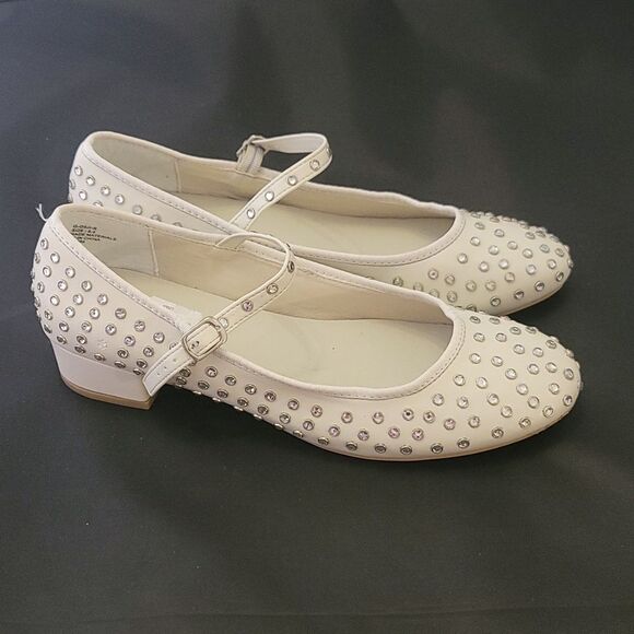 BRAND NEW MADDEN GIRL MARY JANE STYLE STUDDED LOW BLOCK HEEL SHOE G1 - Picture 1 of 16